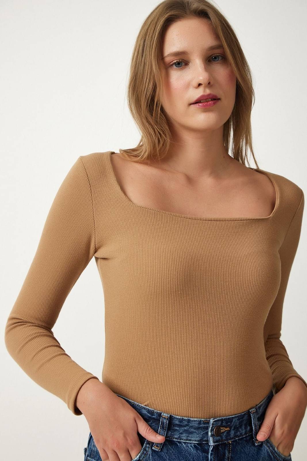 Redamancii Women's Cotton Blend Crop Top ( Brown )     			Redamancii Women's Cotton Blend Crop Top ( Brown )