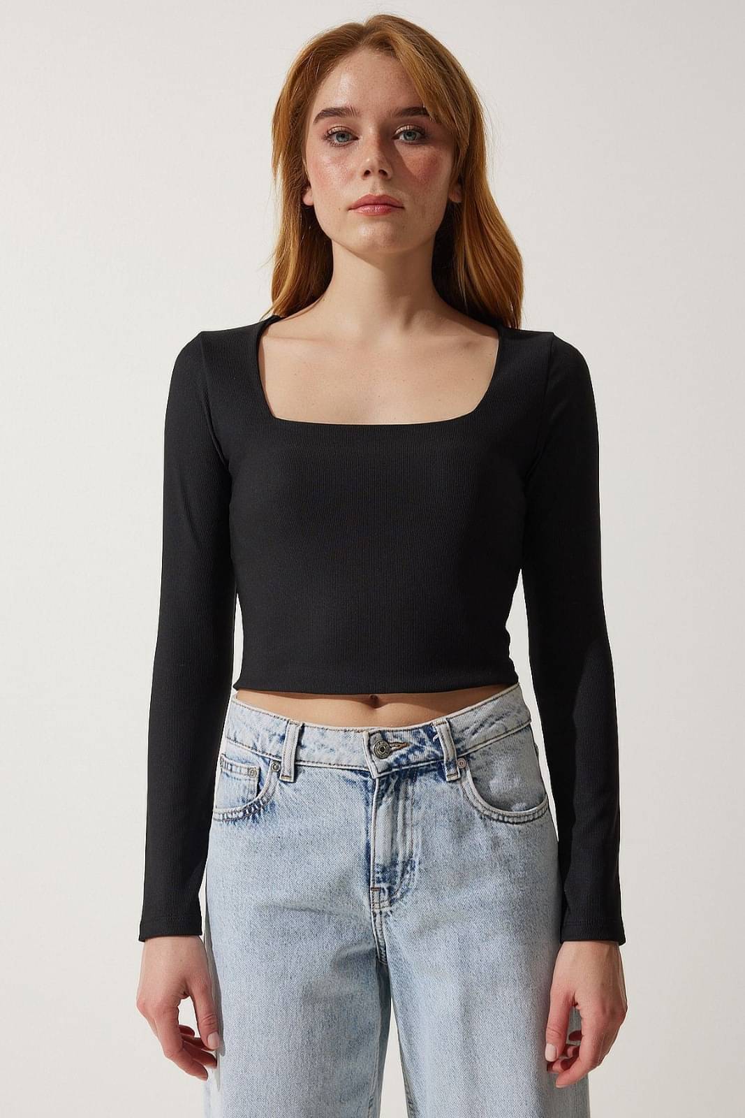 Redamancii Women's Cotton Blend Crop Top ( Black ) Redamancii Women's Cotton Blend Crop Top ( Black )
