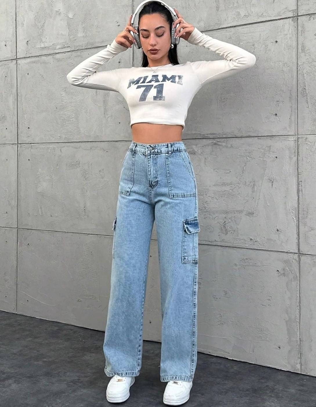    			SiNK DENIMS Women Regular Fit Waist Jeans