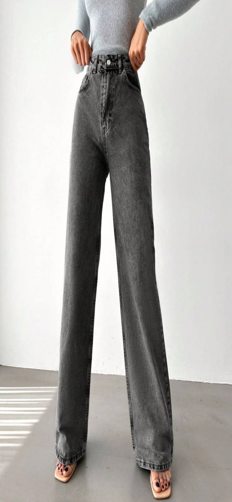     			SiNK DENIMS Women's Straight Fit High-Rise Jeans ( Dark Grey )