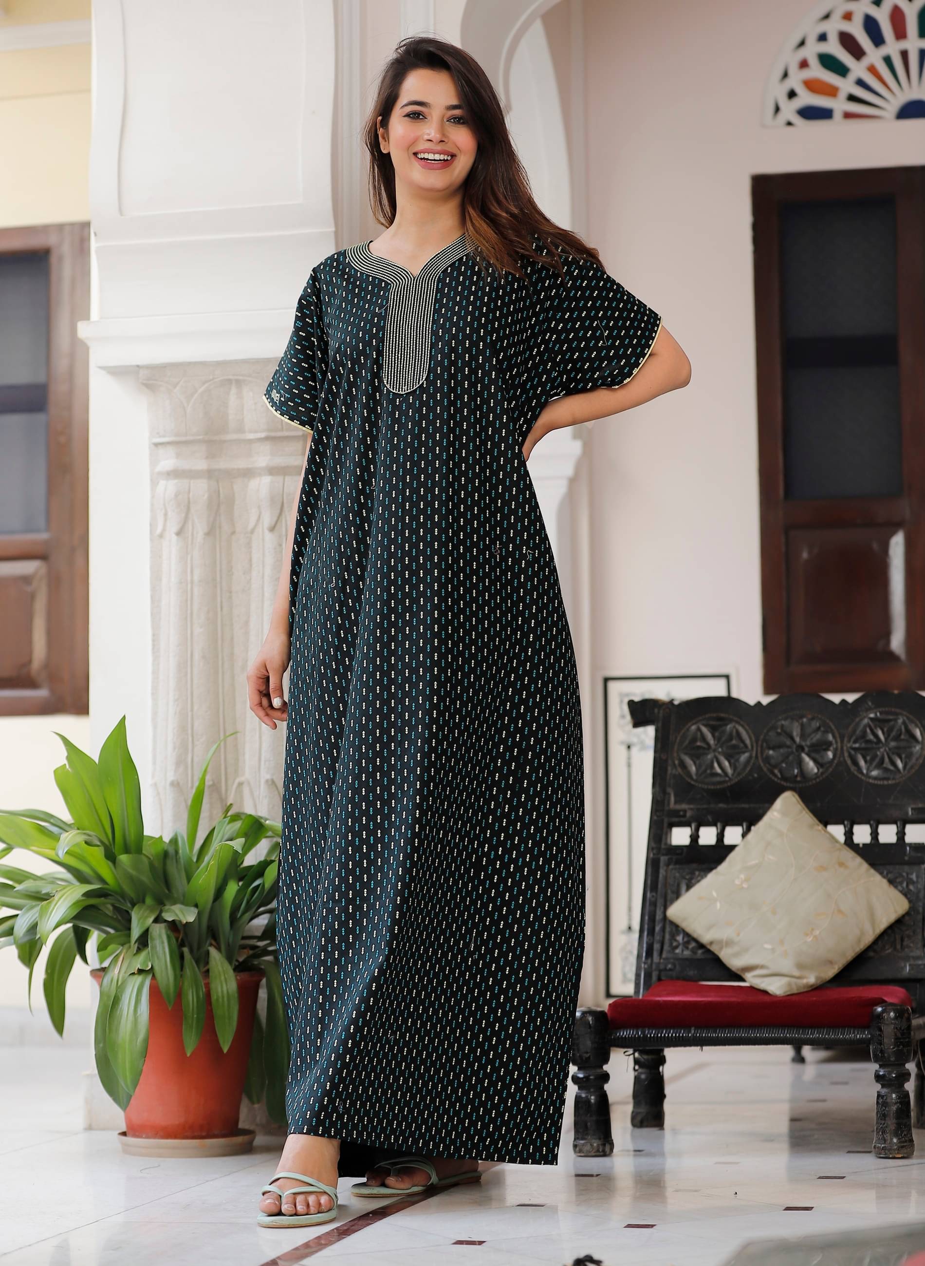     			wishtara Green Cotton Women's Nightwear Night Dress ( Pack of 1 )