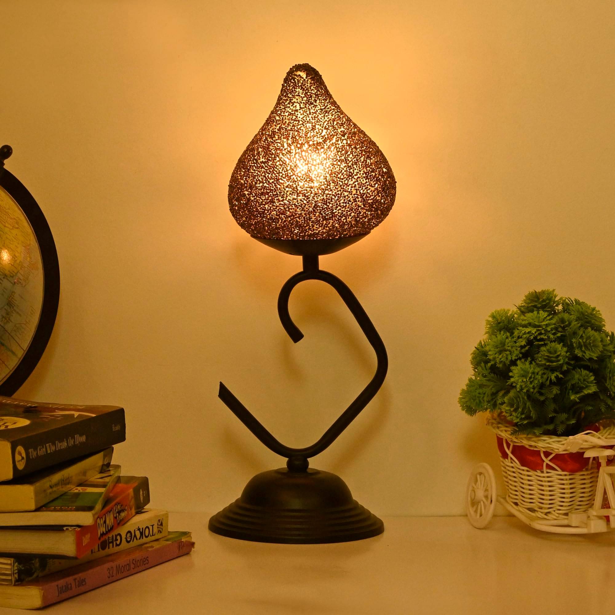 AFAST Black Decorative Table Lamp ( Pack of 1 ) AFAST Black Decorative Table Lamp ( Pack of 1 )
