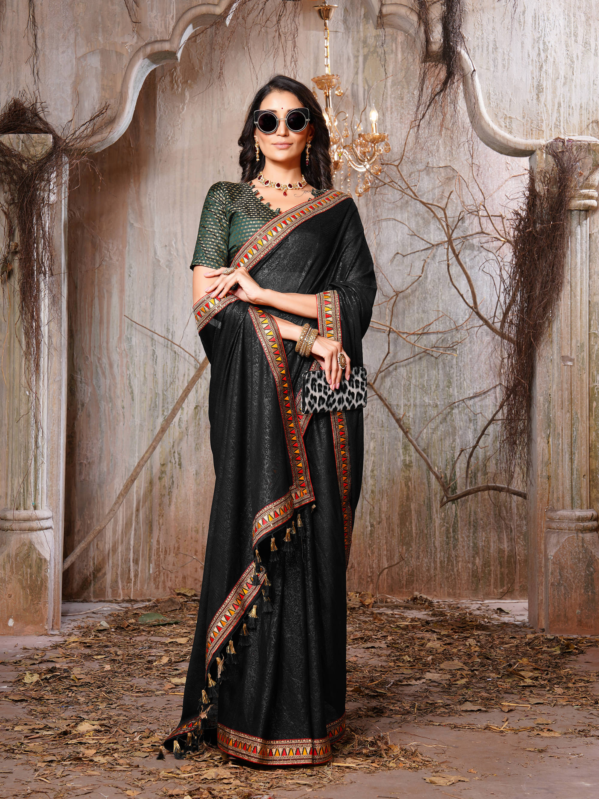 Parmila Fashion Chiffon Embellished Saree With Unstitched Blouse Piece ( Black )     			Parmila Fashion Chiffon Embellished Saree With Unstitched Blouse Piece ( Black )