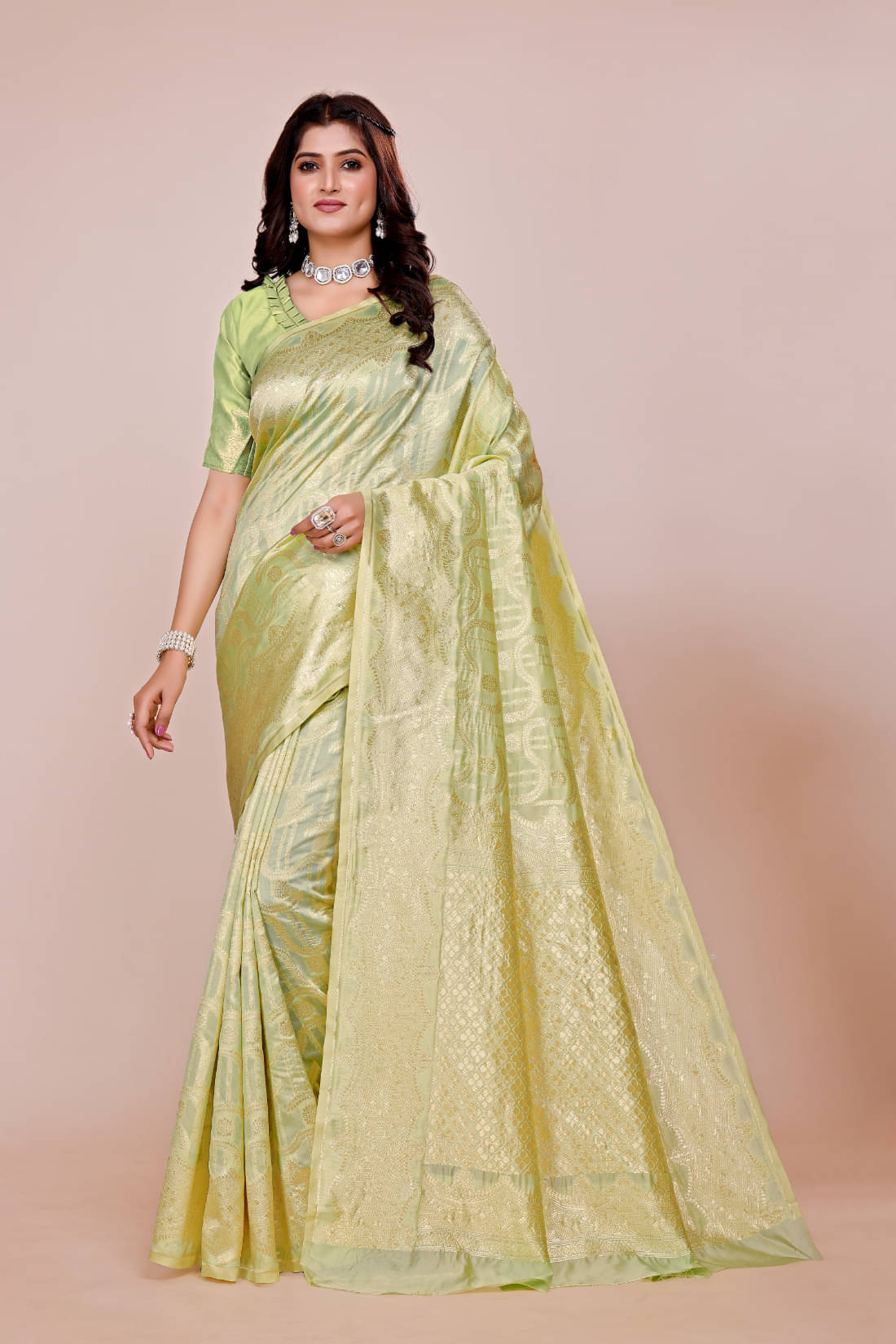 DHAYNA AND REEWA FASHION Organza Woven Saree With Unstitched Blouse Piece ( Gold ) DHAYNA AND REEWA FASHION Organza Woven Saree With Unstitched Blouse Piece ( Gold )
