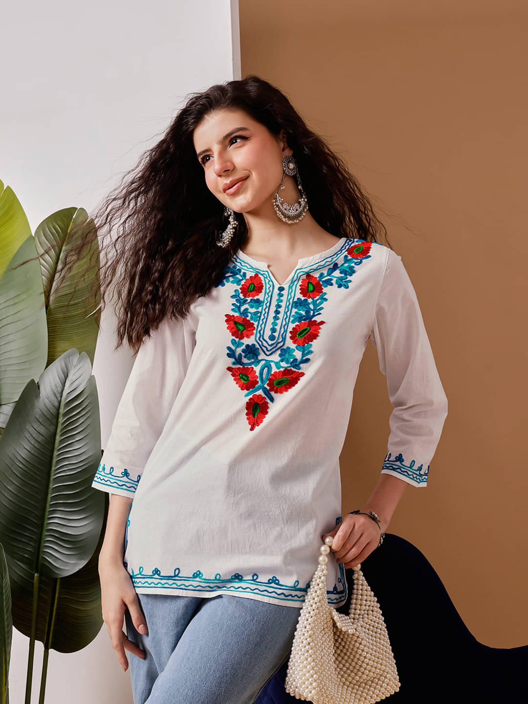 Fembliss Women Cotton Printed Straight Kurti ( Blue ) Fembliss Women Cotton Printed Straight Kurti ( Blue )