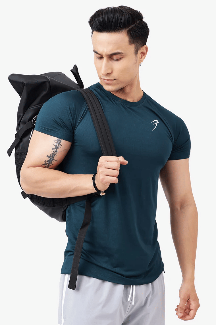     			Fuaark Green Polyester Slim Fit Men's Sports T-Shirt ( Pack of 1 )