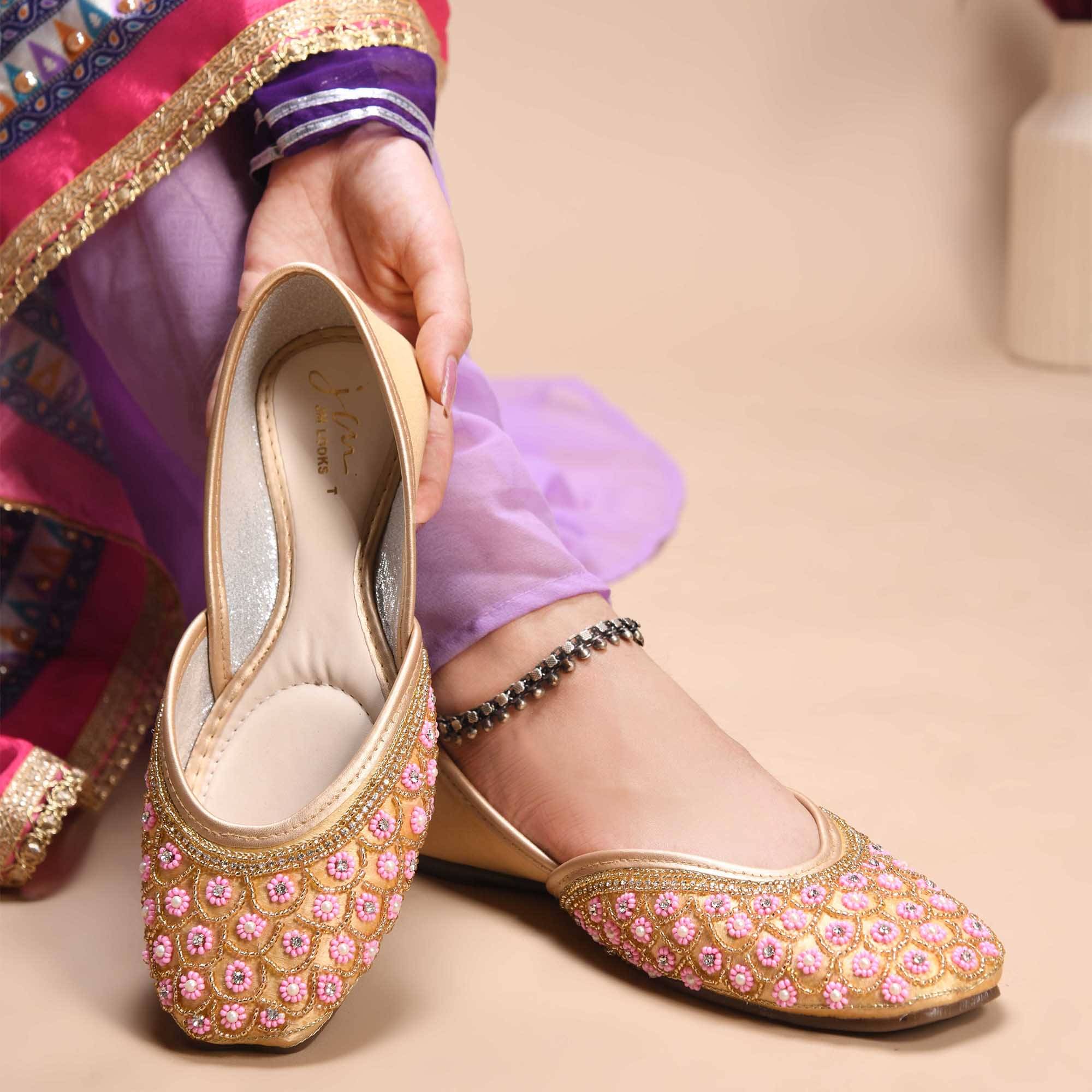 JM Looks Gold Women's Ethnic Ballerinas JM Looks Gold Women's Ethnic Ballerinas
