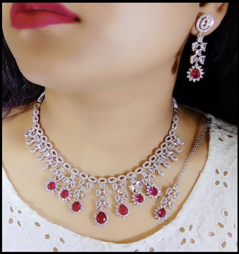 Ladymania Green Alloy Necklace Set ( Pack of 1 )