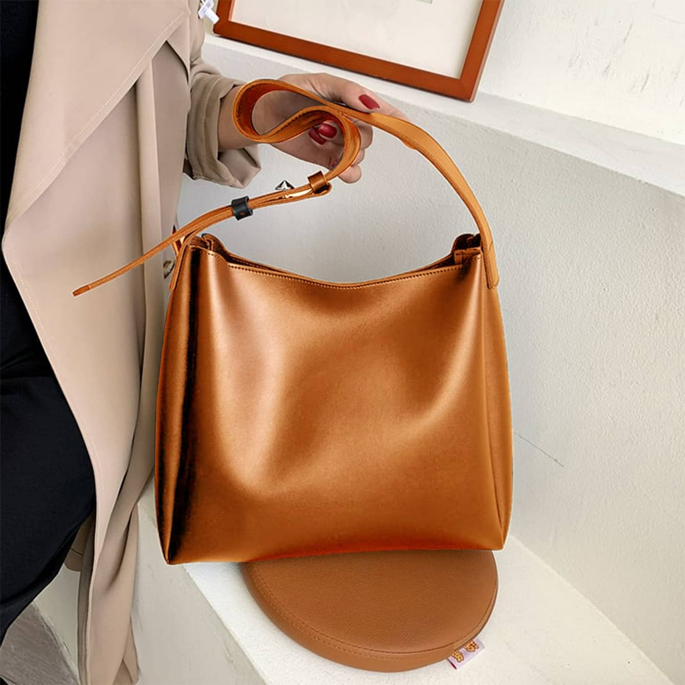     			MI PLUS Tote Bag PU Set of 1 ( Tan )