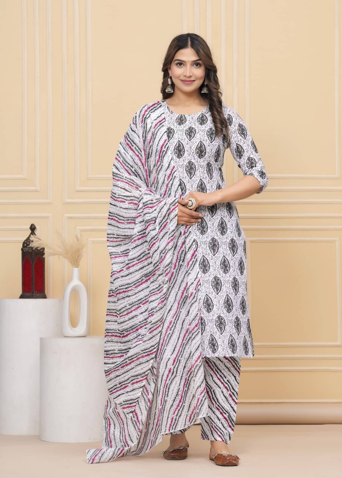 Metafab Women Cotton Printed Straight Kurti With Pants ( Multicolor )     			Metafab Women Cotton Printed Straight Kurti With Pants ( Multicolor )
