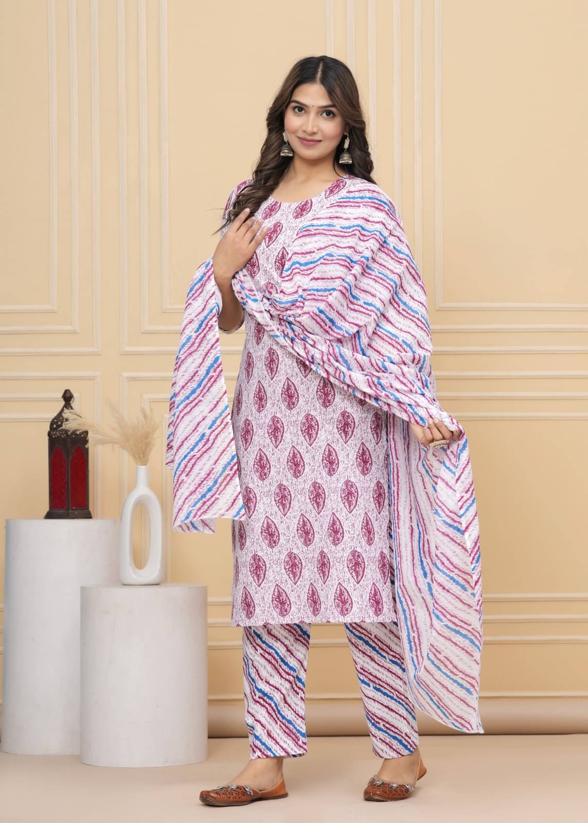 Metafab Women Cotton Printed Straight Kurti With Pants ( Red ) Metafab Women Cotton Printed Straight Kurti With Pants ( Red )