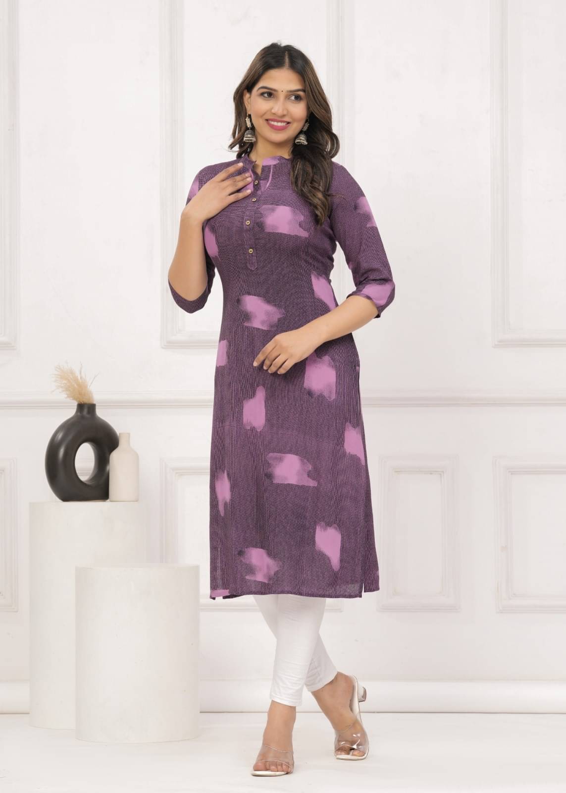 Metafab Women Viscose Rayon Printed Straight Kurti ( Purple ) Metafab Women Viscose Rayon Printed Straight Kurti ( Purple )