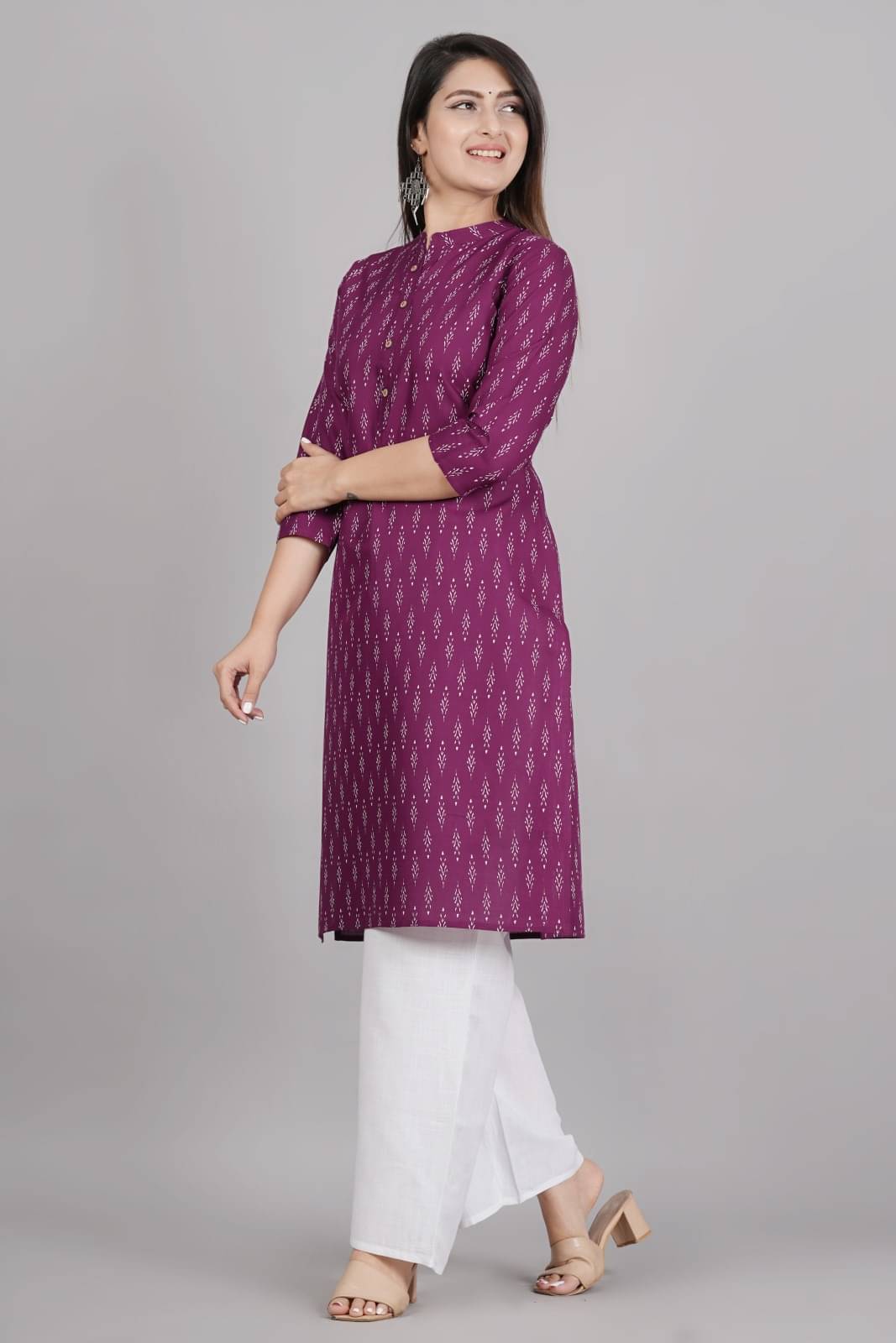     			Metafab Women Viscose Rayon Printed Straight Kurti ( Maroon )