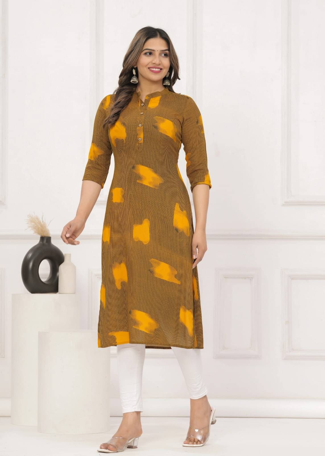     			Metafab Women Viscose Rayon Printed Straight Kurti ( Yellow )
