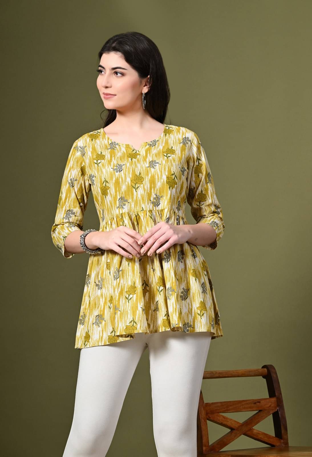     			Metafab Women Viscose Rayon Printed Flared Kurti ( Lime Green )