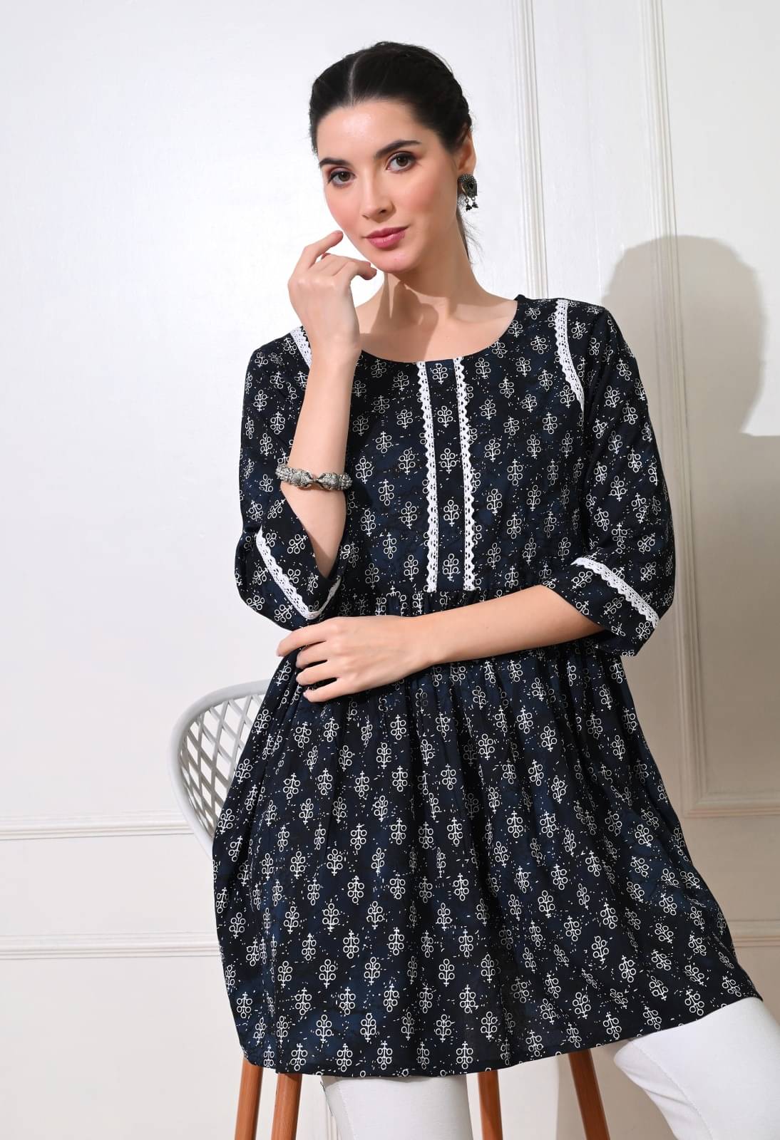     			Metafab Women Viscose Rayon Printed Flared Kurti ( Navy Blue )