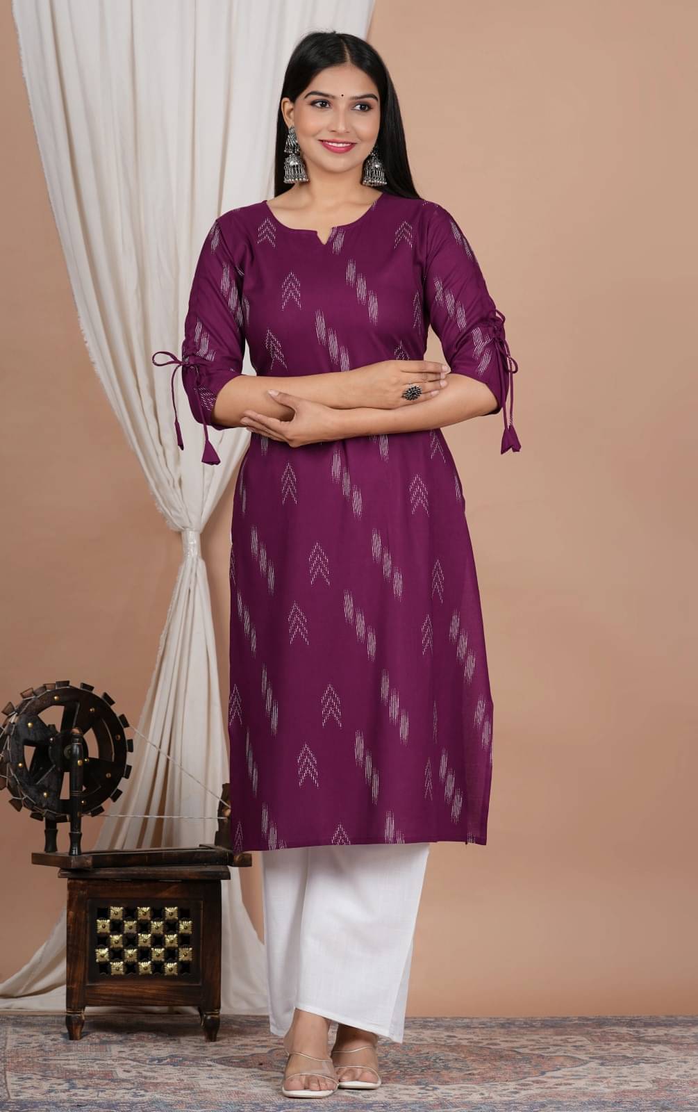 Metafab Women Viscose Rayon Printed Straight Kurti ( Purple ) Metafab Women Viscose Rayon Printed Straight Kurti ( Purple )