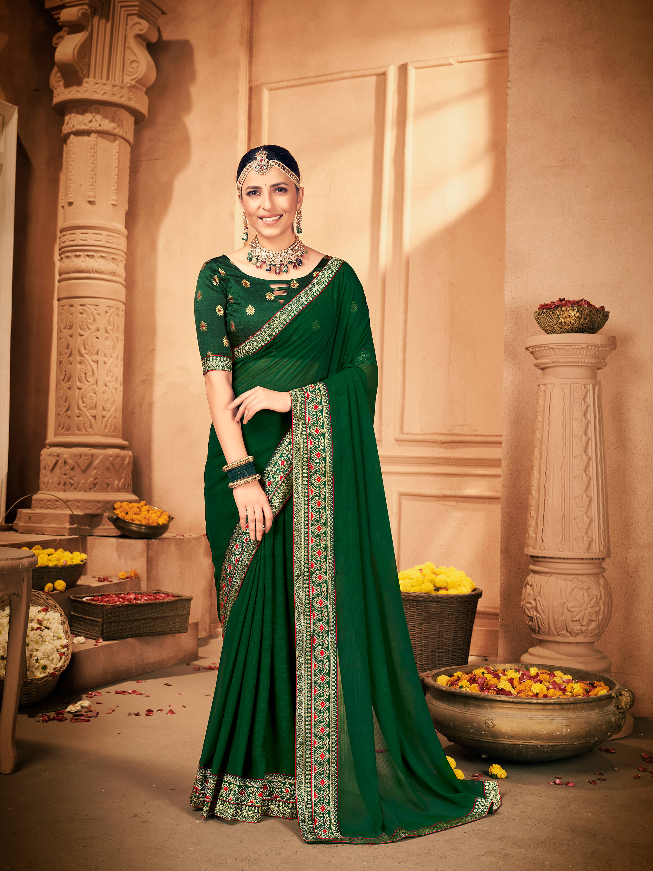     			Rekha Maniyar Georgette Self Design Saree With Unstitched Blouse Piece ( Green )