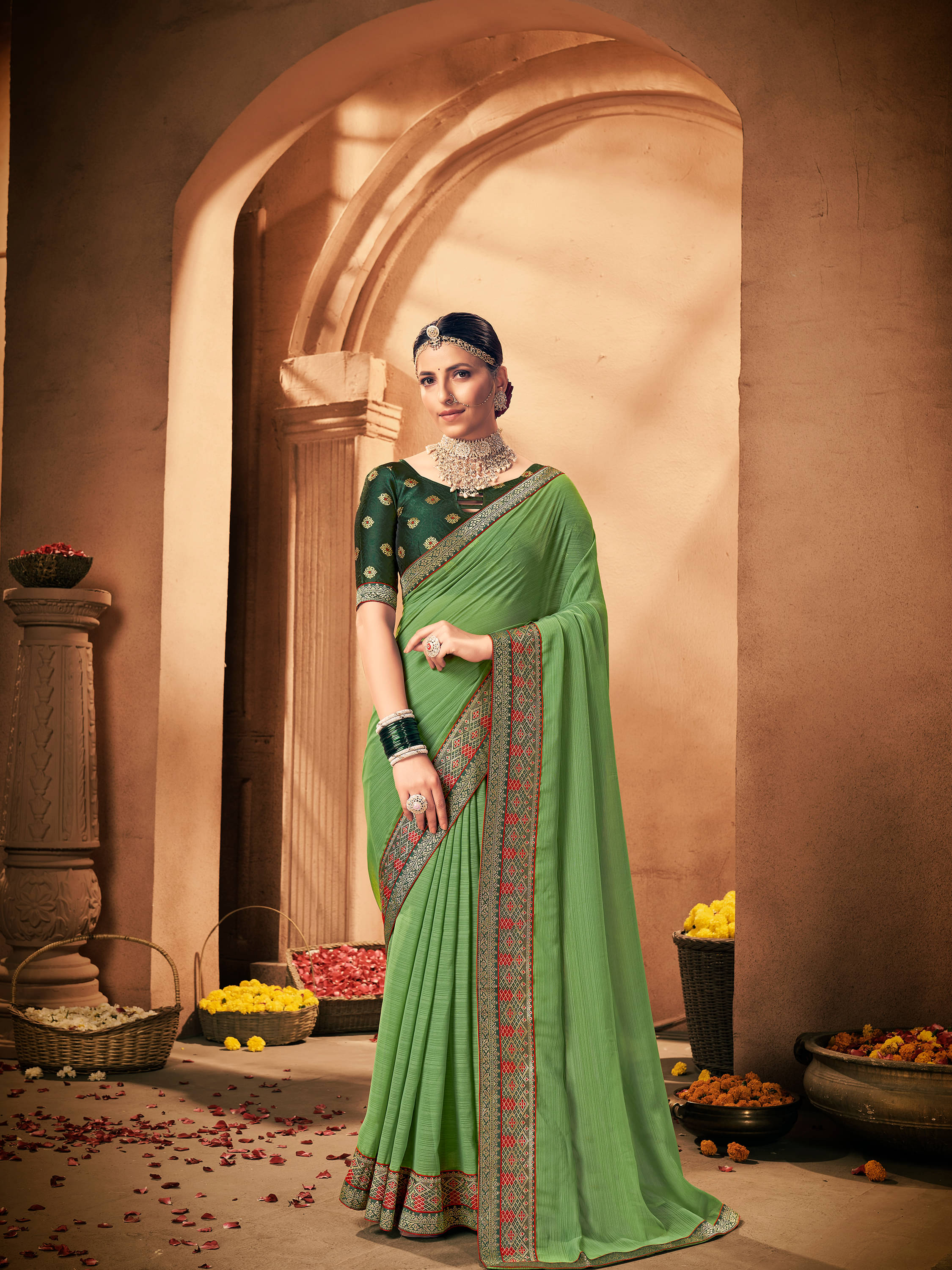 Rekha Maniyar Georgette Self Design Saree With Unstitched Blouse Piece ( Light Green ) Rekha Maniyar Georgette Self Design Saree With Unstitched Blouse Piece ( Light Green )