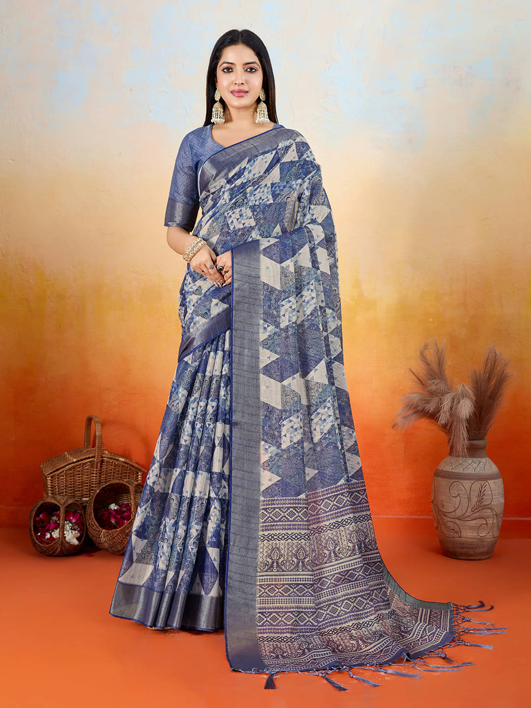     			Rekha Maniyar Silk Blend Printed Saree With Unstitched Blouse Piece ( Blue )