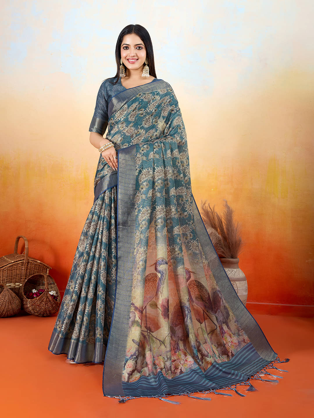     			Rekha Maniyar Silk Blend Printed Saree With Unstitched Blouse Piece ( Teal )
