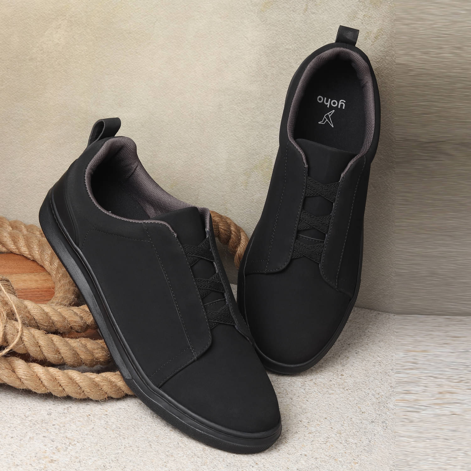     			Yoho Ejogs Black Men's Sneakers