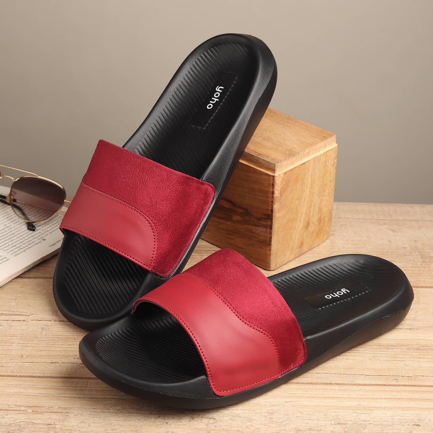     			Yoho - Red Men's Sandals