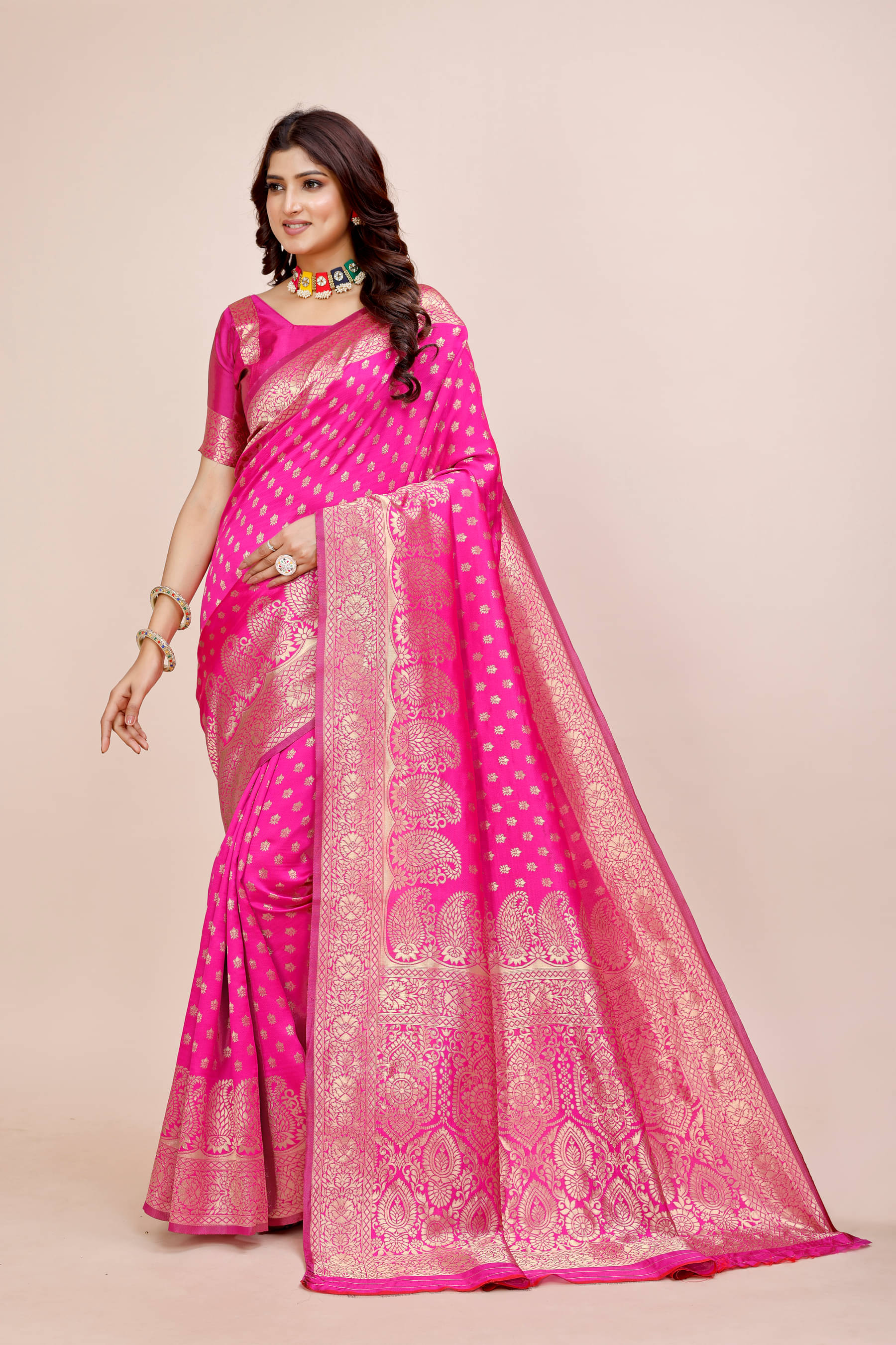     			DHAYNA AND REEWA FASHION Jacquard Woven Saree With Unstitched Blouse Piece ( Rani )