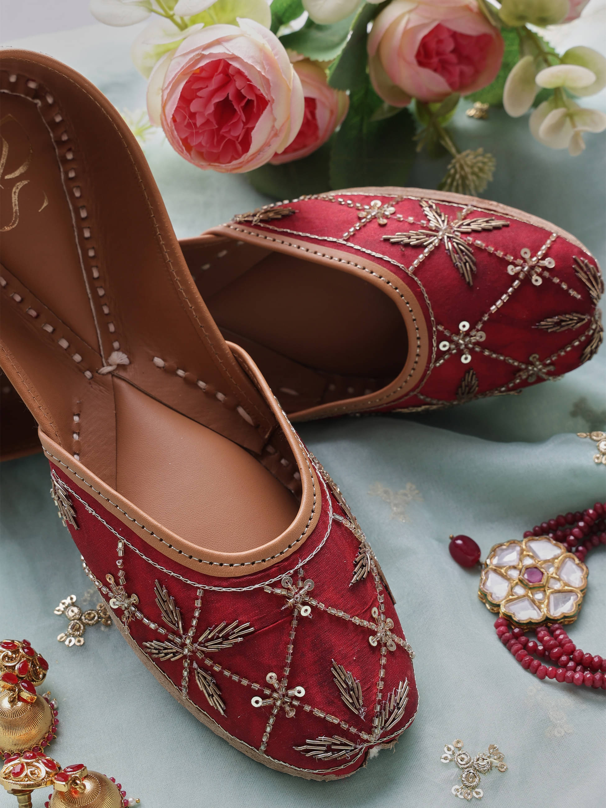 LABEL SHONA ROHATGI GARG Wine Women's Mojaris     			LABEL SHONA ROHATGI GARG Wine Women's Mojaris