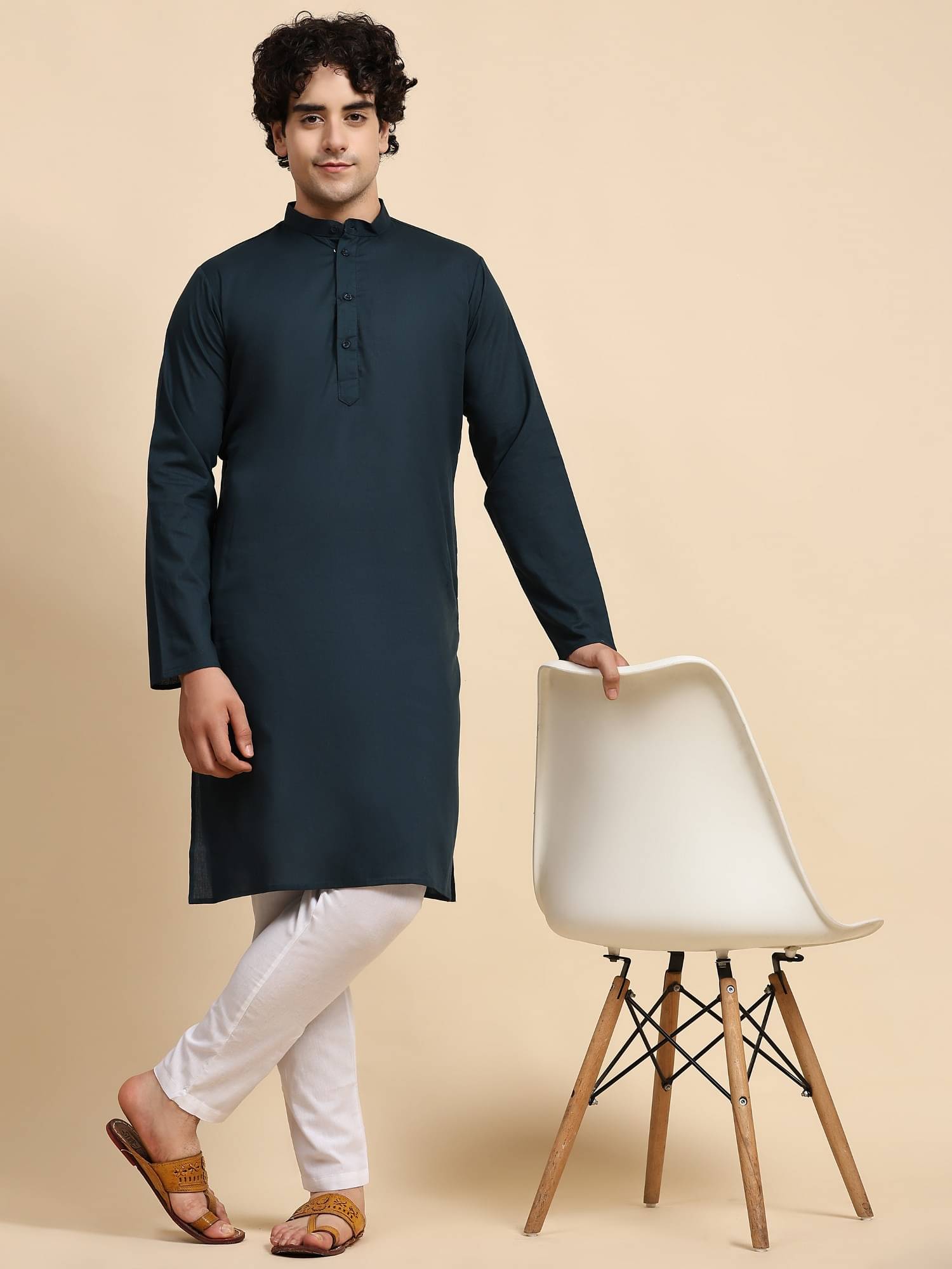 SKAVIJ Green Cotton Regular Fit Men's Kurta Pyjama Set ( Pack of 1 ) SKAVIJ Green Cotton Regular Fit Men's Kurta Pyjama Set ( Pack of 1 )