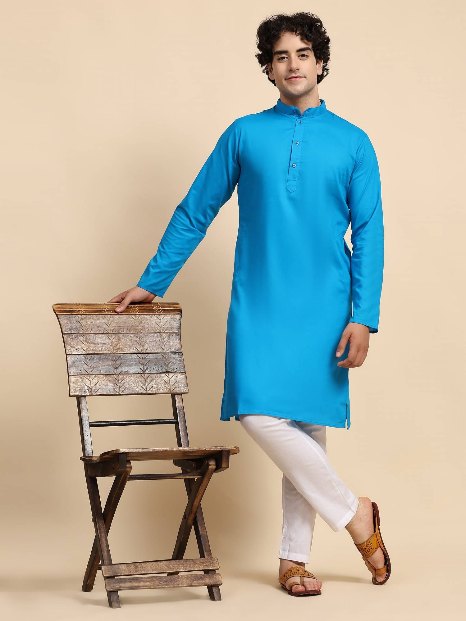 SKAVIJ Turquoise Cotton Regular Fit Men's Kurta Pyjama Set ( Pack of 1 ) SKAVIJ Turquoise Cotton Regular Fit Men's Kurta Pyjama Set ( Pack of 1 )