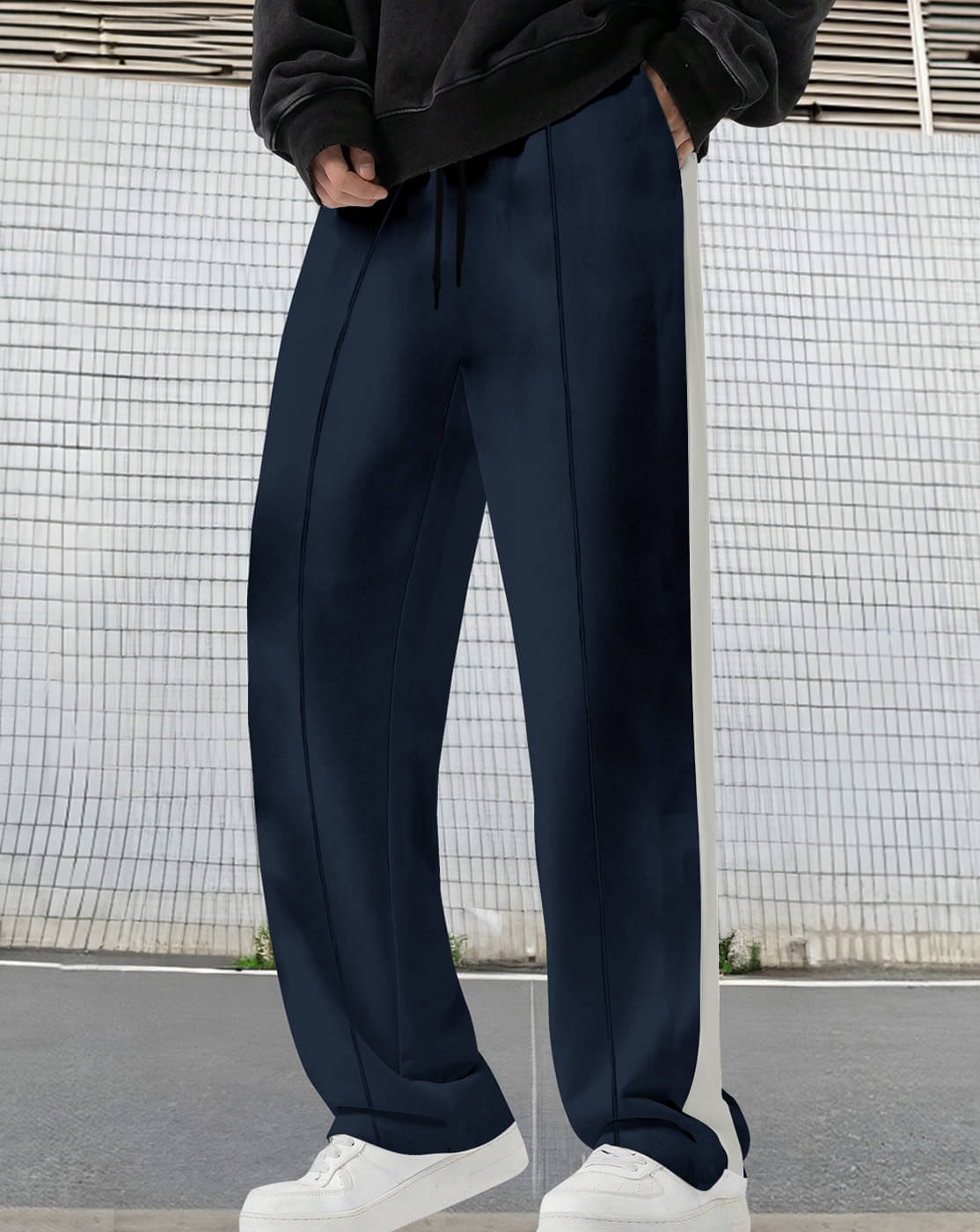 Eyebogler Navy Cotton Blend Men's Trackpants ( Pack of 1 ) Eyebogler Navy Cotton Blend Men's Trackpants ( Pack of 1 )