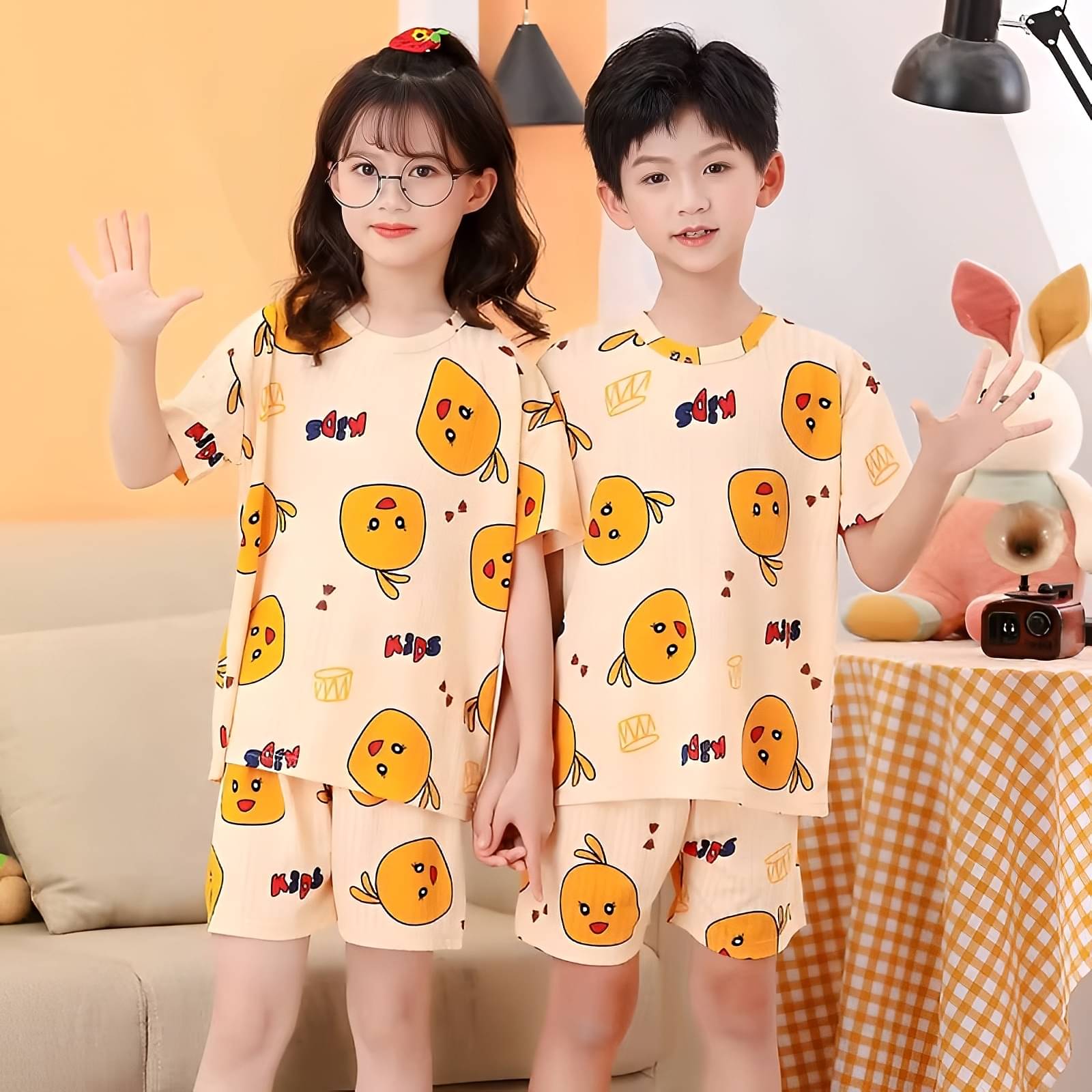     			MR TREND Pack of 1 Baby Boys Cotton Blend Tshirt & Short Set ( Yellow )