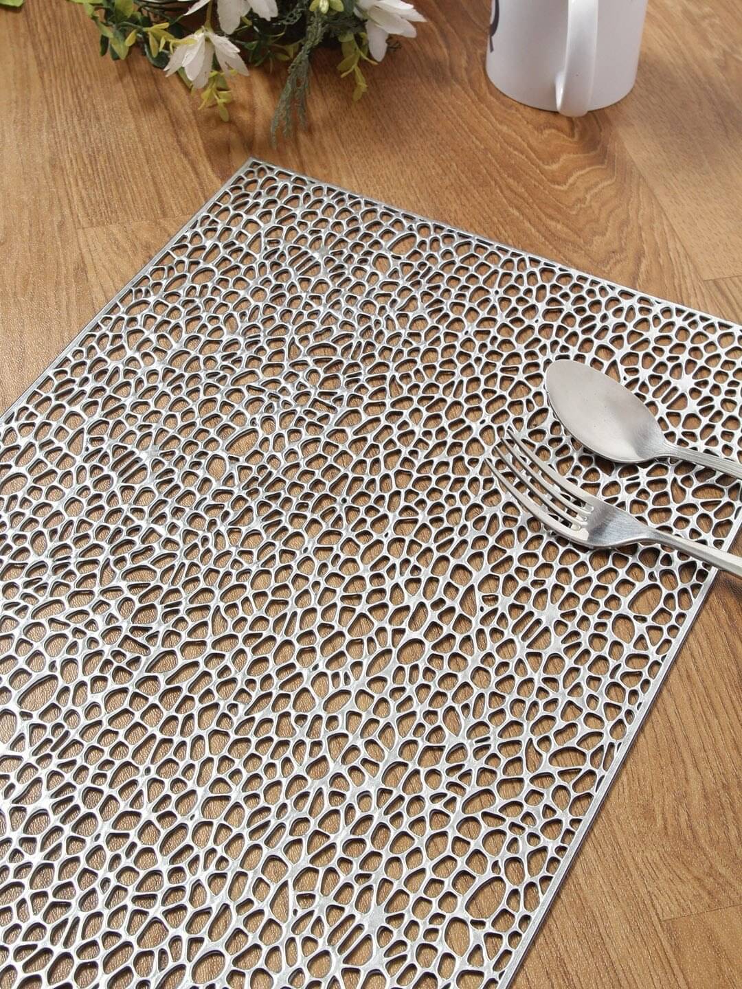     			DPA Collection PVC Abstract Table Mats ( 45 cm x 30 cm ) Pack of 2 - Silver