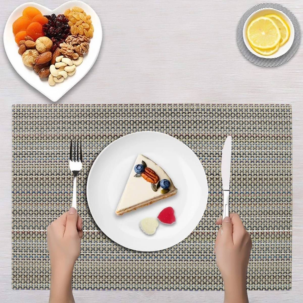     			DPA Collection PVC Abstract Table Mats ( 45 cm x 30 cm ) Pack of 2 - Gold