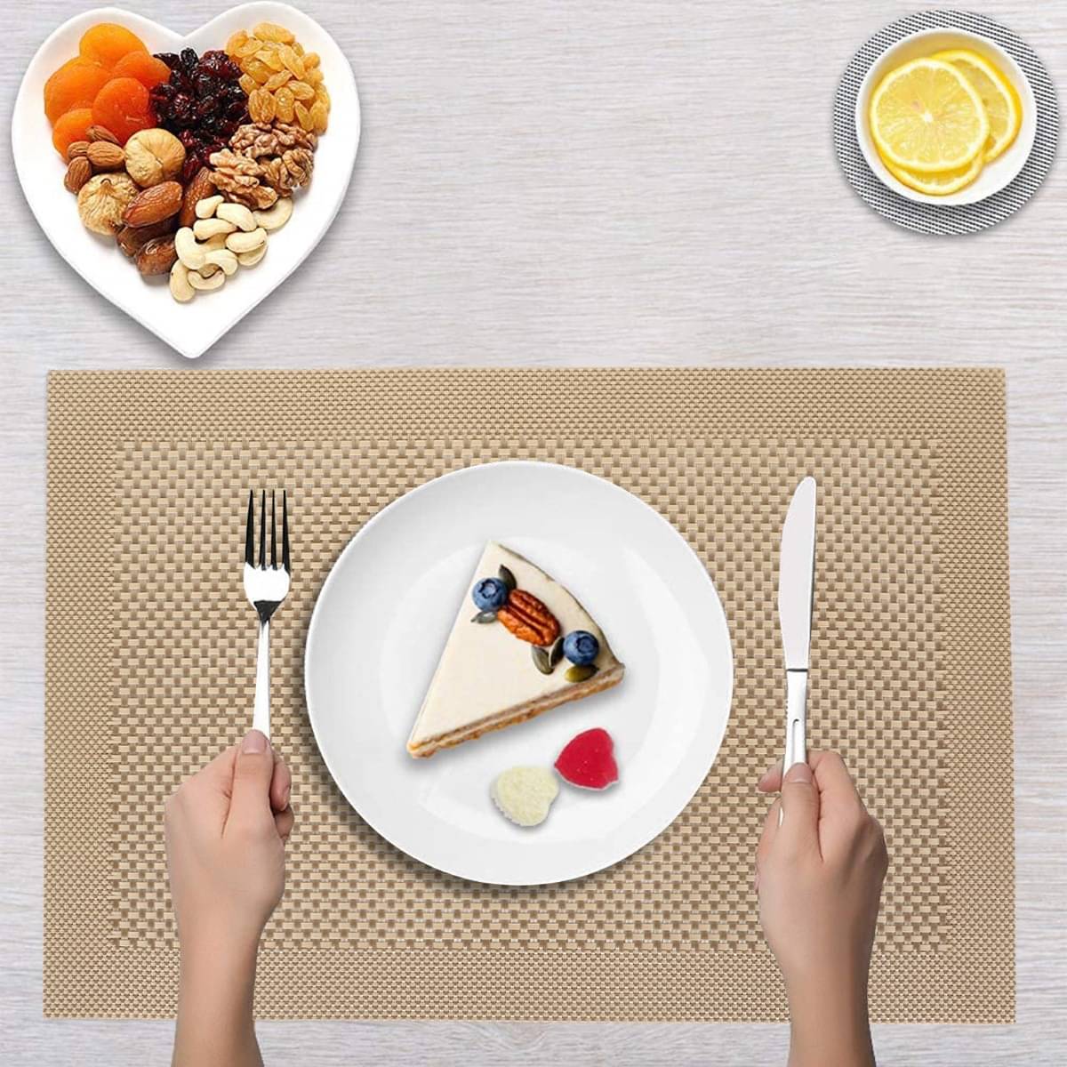     			DPA Collection PVC Abstract Table Mats ( 45 cm x 30 cm ) Pack of 4 - Gold