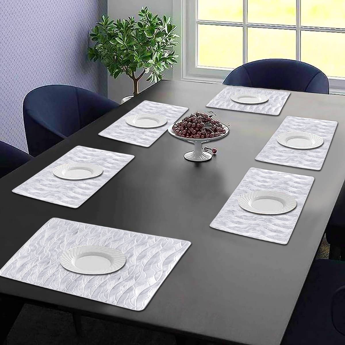 DPA Collection PVC Geometric Table Mats ( 45 cm x 30 cm ) Pack of 6 - Silver DPA Collection PVC Geometric Table Mats ( 45 cm x 30 cm ) Pack of 6 - Silver