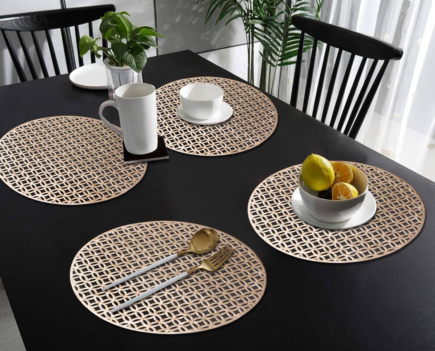     			DPA Collection PVC Geometric Table Mats ( 45 cm x 30 cm ) Pack of 4 - Gold