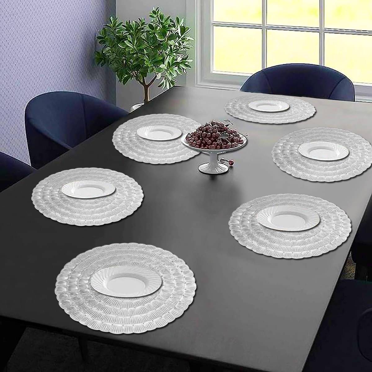 DPA Collection PVC Geometric Table Mats ( 45 cm x 30 cm ) Pack of 6 - Silver DPA Collection PVC Geometric Table Mats ( 45 cm x 30 cm ) Pack of 6 - Silver