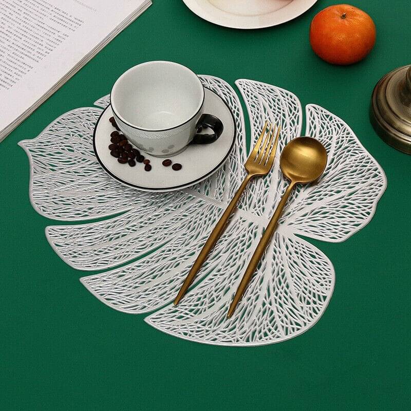 DPA Collection PVC Geometric Table Mats ( 45 cm x 30 cm ) Pack of 2 - Silver DPA Collection PVC Geometric Table Mats ( 45 cm x 30 cm ) Pack of 2 - Silver