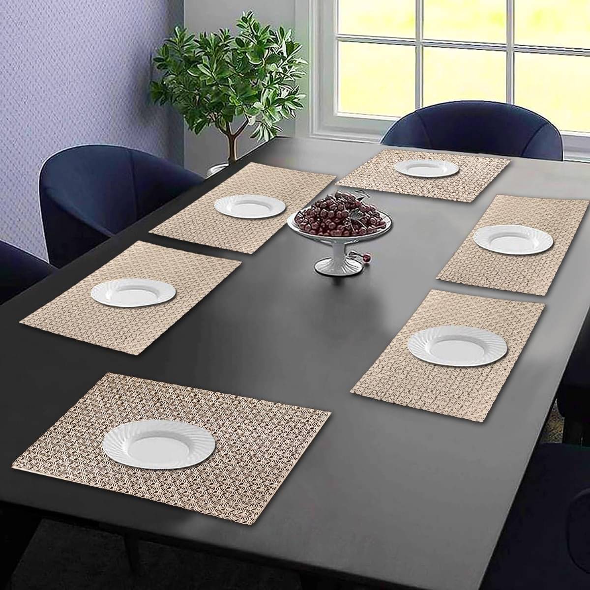 DPA Collection PVC Geometric Table Mats ( 45 cm x 30 cm ) Pack of 6 - Gold DPA Collection PVC Geometric Table Mats ( 45 cm x 30 cm ) Pack of 6 - Gold