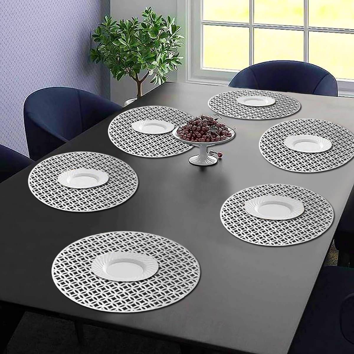 DPA Collection PVC Geometric Table Mats ( 45 cm x 30 cm ) Pack of 6 - Silver DPA Collection PVC Geometric Table Mats ( 45 cm x 30 cm ) Pack of 6 - Silver