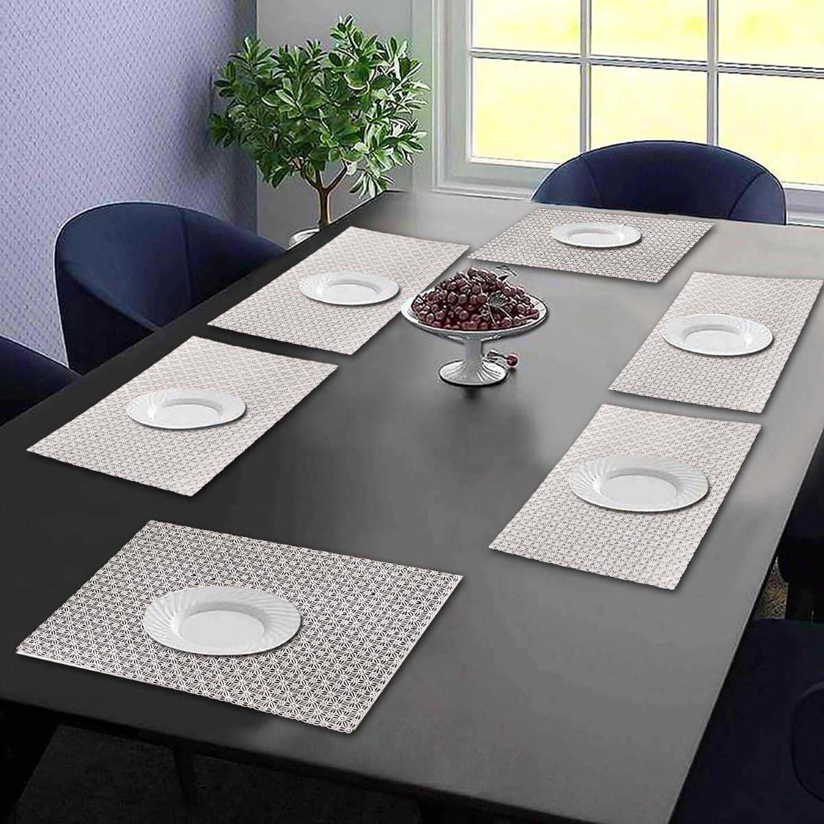 DPA Collection PVC Geometric Table Mats ( 45 cm x 30 cm ) Pack of 6 - Silver     			DPA Collection PVC Geometric Table Mats ( 45 cm x 30 cm ) Pack of 6 - Silver