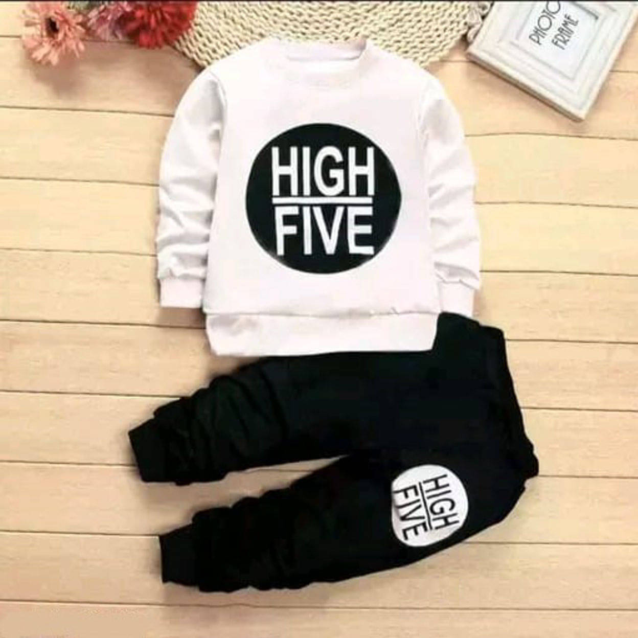     			FABOZA Pack of 1 Boys Cotton Blend Sweatshirt & Trackpant Set ( White )