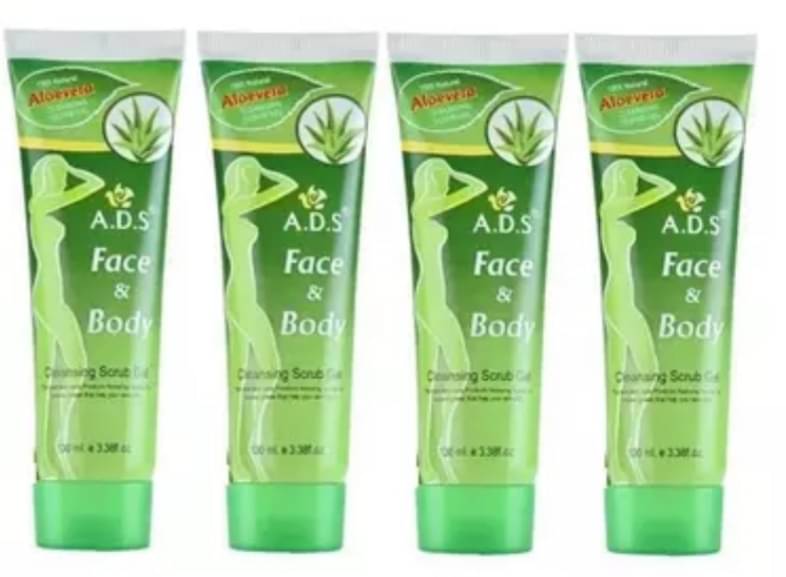 Generic Refreshing Facial Scrub For Women ( Pack of 4 ) Generic Refreshing Facial Scrub For Women ( Pack of 4 )