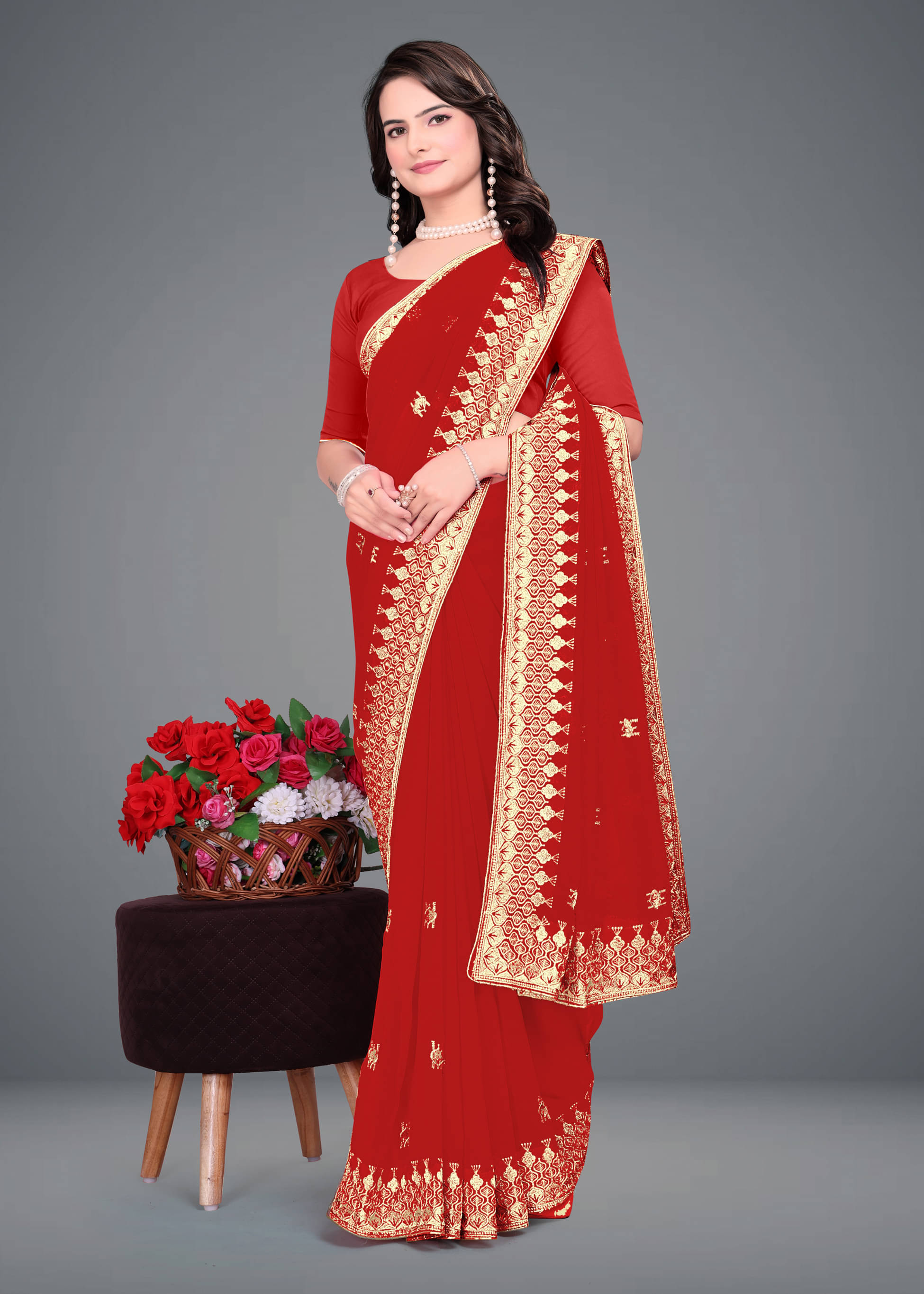     			Om Shantam Sarees Georgette Embroidered Saree With Unstitched Blouse Piece ( Red )