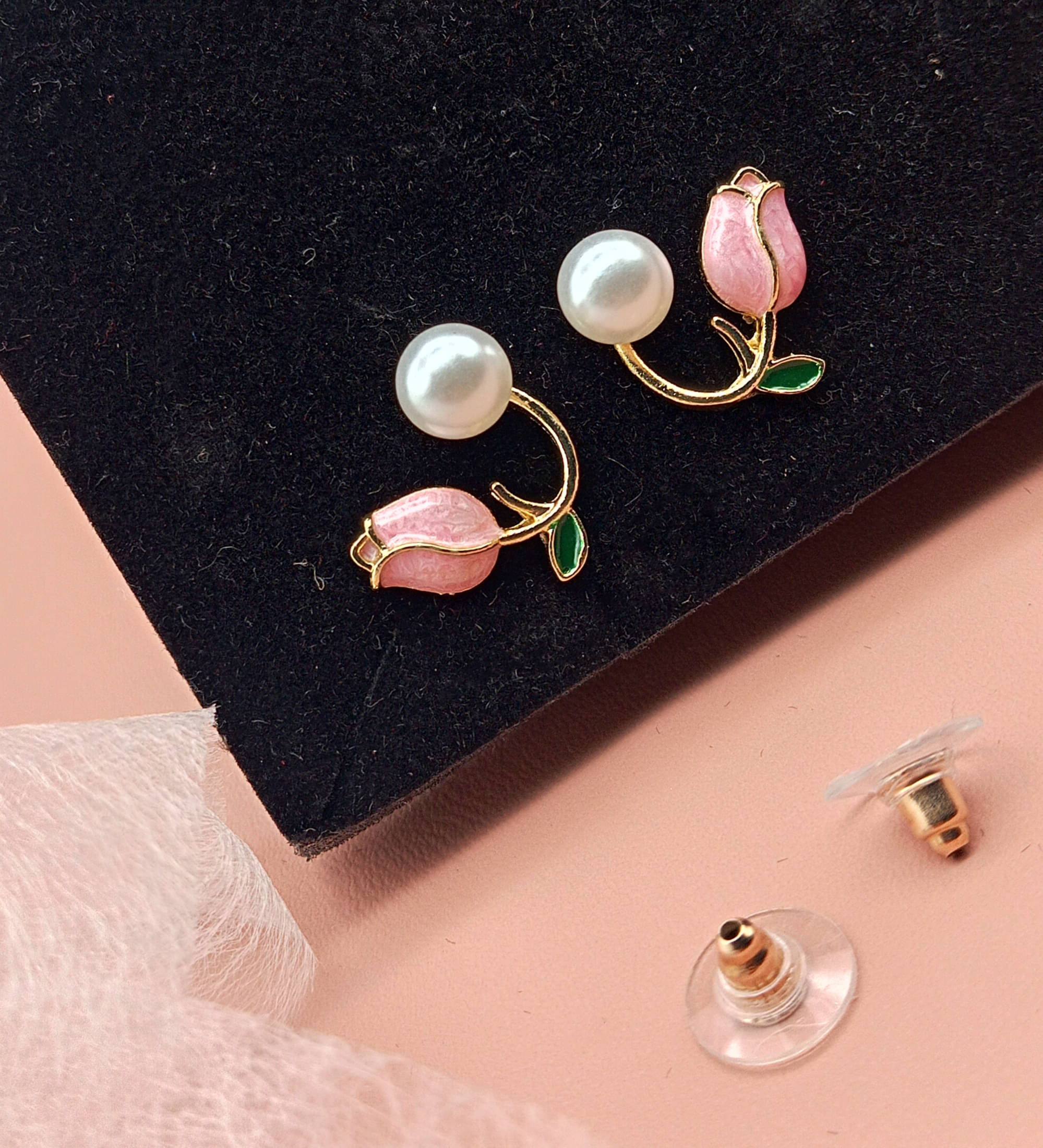     			SHANKHRAJ MA LL Gold Stud Earrings ( Pack of 1 )