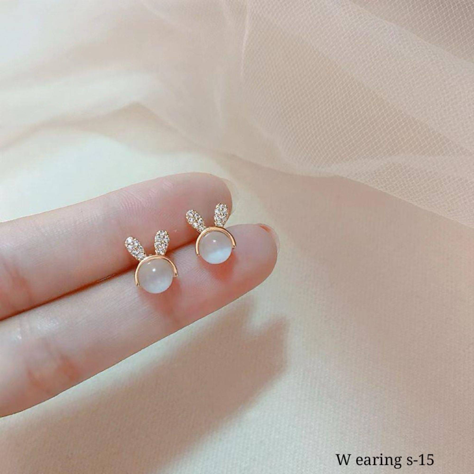    			SHANKHRAJ MA LL Gold Stud Earrings ( Pack of 1 )