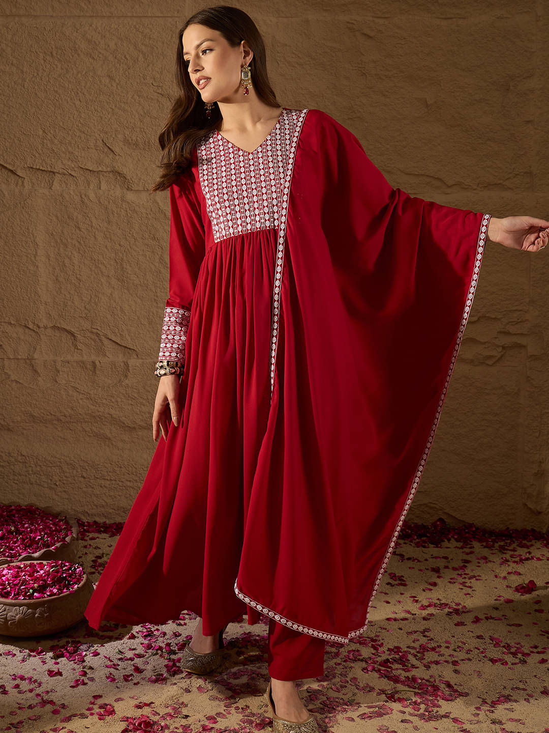 Vaamsi Women Georgette Embroidered Anarkali Kurti With Pants ( Red )     			Vaamsi Women Georgette Embroidered Anarkali Kurti With Pants ( Red )