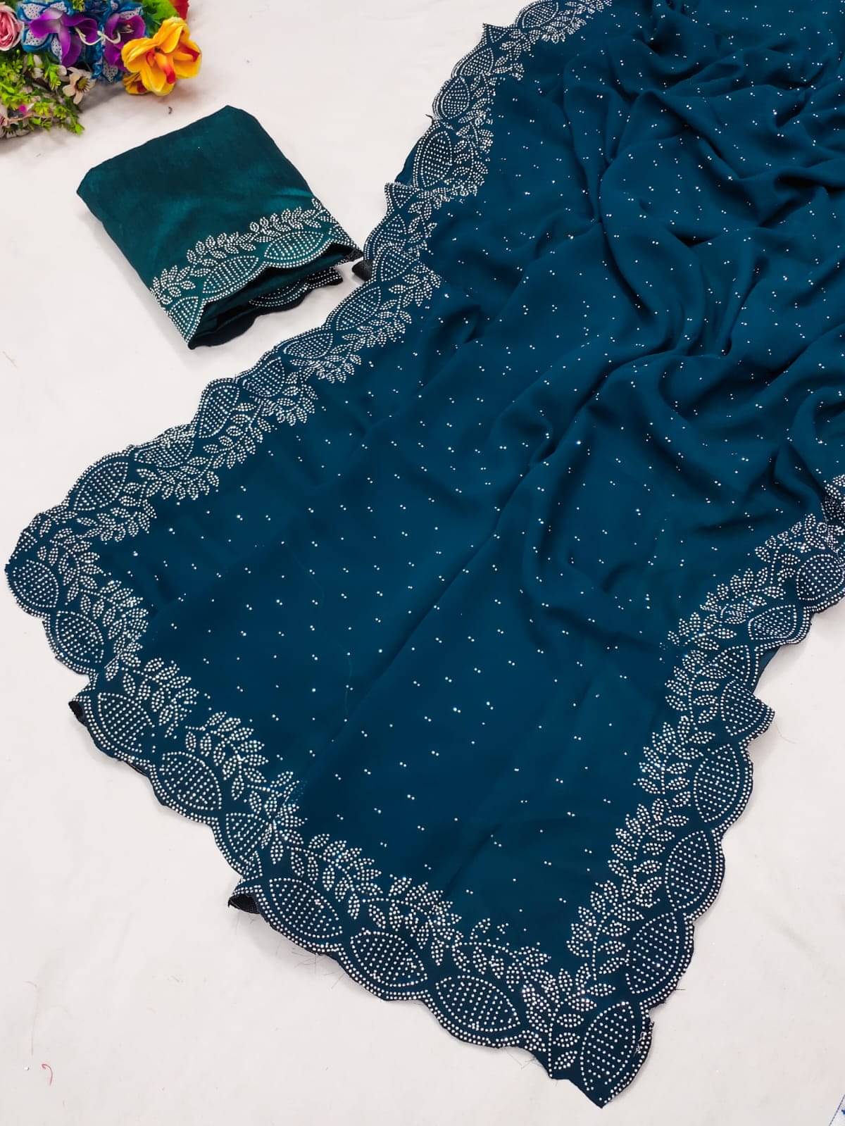     			supalee Tex Georgette Solid Saree With Unstitched Blouse Piece ( Teal )